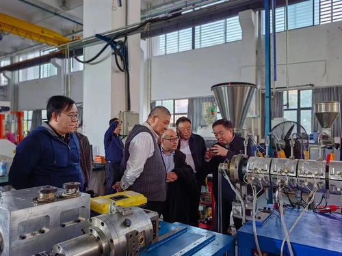九州星際與華南理工達成戰(zhàn)略合作，兩位院士引領(lǐng)企業(yè)創(chuàng)新發(fā)展新篇章